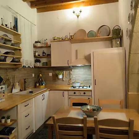 아파트 Rustic House 아크앤젤로스